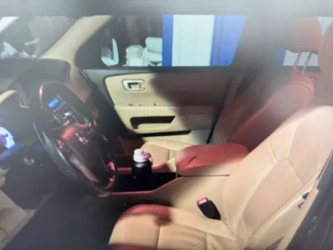 More photos of 2013 Honda Pilot EX-L at CarFive Nashua, NH, NH