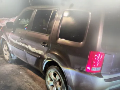 Photos of 2013 Honda Pilot EX-L for sale in Nashua, NH at CarFive Nashua, NH