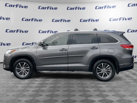 Photos of 2017 Toyota Highlander XLE for sale in Nashua, NH at CarFive Nashua, NH