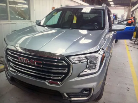 Photos of 2024 GMC Terrain SLT for sale in Nashua, NH at CarFive Nashua, NH