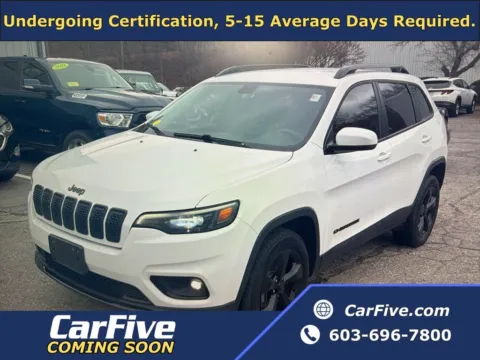 White 2019 Jeep Cherokee Altitude for sale in Nashua, NH