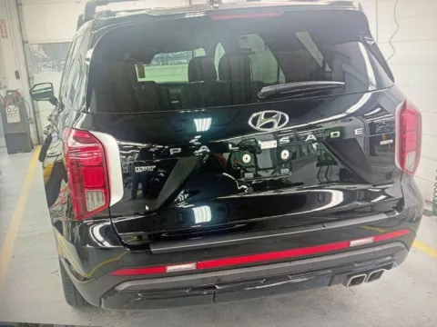 More photos of 2025 Hyundai Palisade XRT at CarFive Nashua, NH, NH