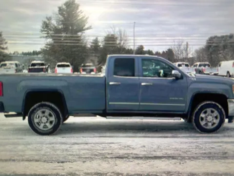 More photos of 2016 GMC Sierra 2500HD SLT at CarFive Nashua, NH, NH