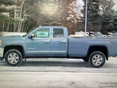 Photos of 2016 GMC Sierra 2500HD SLT for sale in Nashua, NH at CarFive Nashua, NH