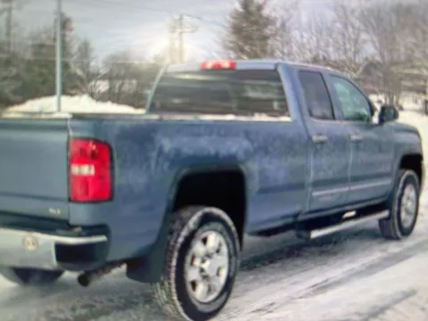 More photos of 2016 GMC Sierra 2500HD SLT at CarFive Nashua, NH, NH