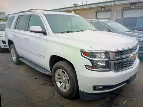 Photos of 2017 Chevrolet Tahoe LT for sale in Nashua, NH at CarFive Nashua, NH