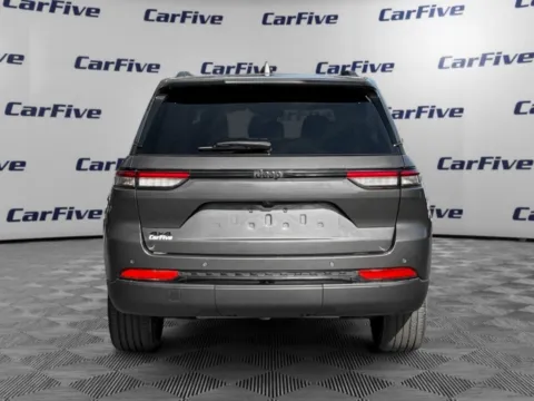 More photos of 2022 Jeep Grand Cherokee Altitude at CarFive Nashua, NH, NH