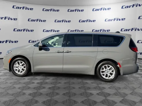 Photos of 2023 Chrysler Pacifica Touring L for sale in Nashua, NH at CarFive Nashua, NH