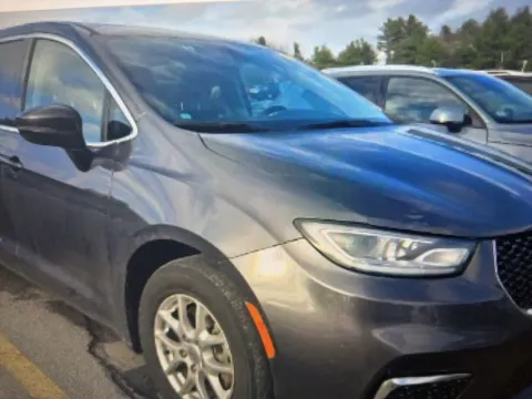 More photos of 2023 Chrysler Pacifica Touring L at CarFive Nashua, NH, NH