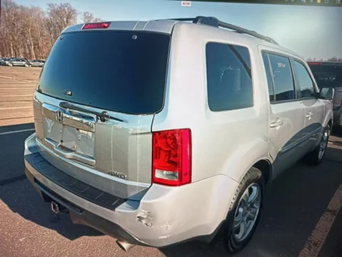 More photos of 2015 Honda Pilot EX-L at CarFive Nashua, NH, NH