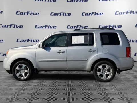 Photos of 2015 Honda Pilot EX-L for sale in Nashua, NH at CarFive Nashua, NH