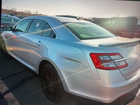 Photos of 2016 Ford Taurus SHO for sale in Nashua, NH at CarFive Nashua, NH