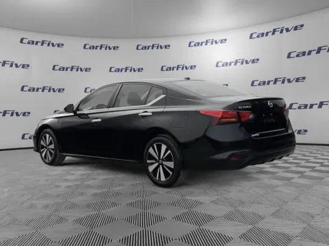 Another view of 2022 Nissan Altima 2.5 SV for sale in Nashua, NH at CarFive Nashua, NH
