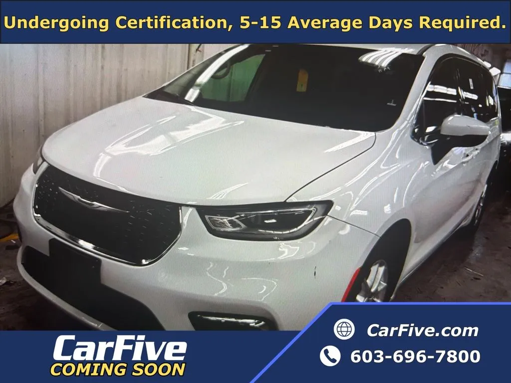 2023 Chrysler Pacifica Touring L for sale in Nashua, NH