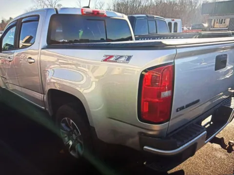 Photos of 2018 Chevrolet Colorado Z71 for sale in Nashua, NH at CarFive Nashua, NH