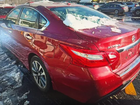 Photos of 2017 Nissan Altima 2.5 SV for sale in Nashua, NH at CarFive Nashua, NH