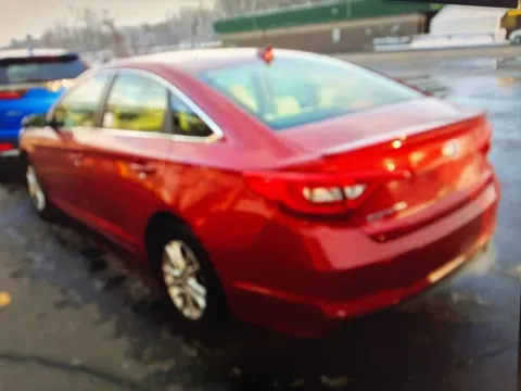 Photos of 2015 Hyundai Sonata SE for sale in Nashua, NH at CarFive Nashua, NH