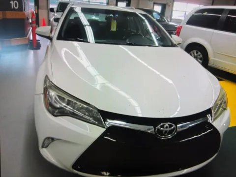 More photos of 2017 Toyota Camry XLE at CarFive Nashua, NH, NH