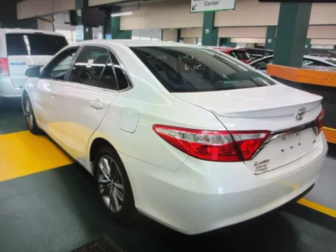 More photos of 2017 Toyota Camry XLE at CarFive Nashua, NH, NH