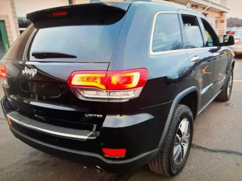 More photos of 2020 Jeep Grand Cherokee Limited at CarFive Nashua, NH, NH
