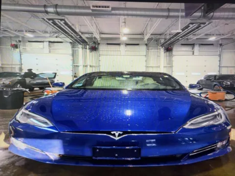 More photos of 2020 Tesla Model S Long Range at CarFive Nashua, NH, NH