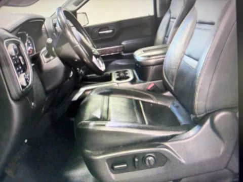 More photos of 2020 GMC Sierra 1500 Denali at CarFive Nashua, NH, NH