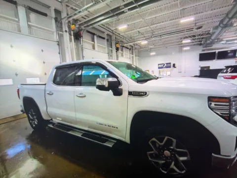 More photos of 2022 GMC Sierra 1500 SLT at CarFive Nashua, NH, NH