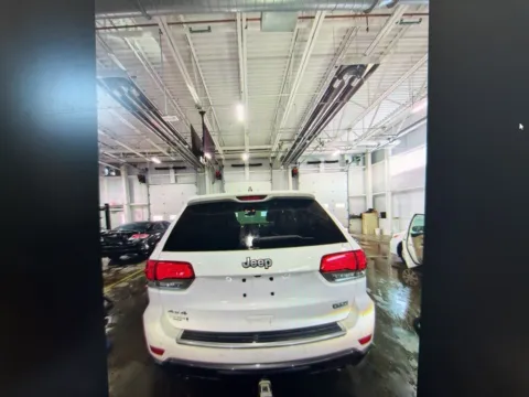 Another view of 2018 Jeep Grand Cherokee Limited for sale in Nashua, NH at CarFive Nashua, NH