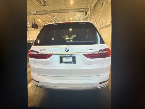Photos of 2021 BMW X7 xDrive40i for sale in Nashua, NH at CarFive Nashua, NH