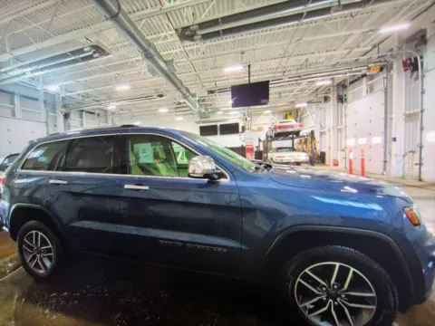 More photos of 2021 Jeep Grand Cherokee Limited at CarFive Nashua, NH, NH