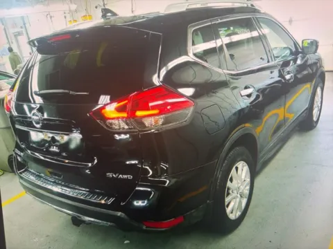 More photos of 2017 Nissan Rogue SV at CarFive Nashua, NH, NH