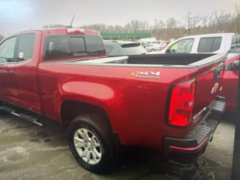 Photos of 2016 Chevrolet Colorado LT for sale in Nashua, NH at CarFive Nashua, NH