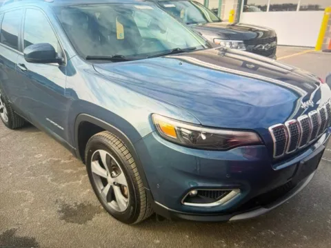 Another view of 2019 Jeep Cherokee Limited for sale in Nashua, NH at CarFive Nashua, NH