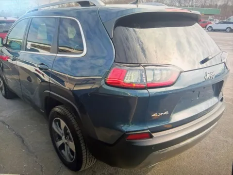 Photos of 2019 Jeep Cherokee Limited for sale in Nashua, NH at CarFive Nashua, NH