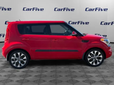 More photos of 2013 Kia Soul Exclaim at CarFive Nashua, NH, NH
