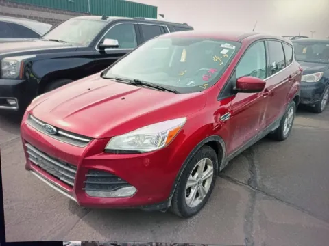 Red 2016 Ford Escape SE for sale in Nashua, NH