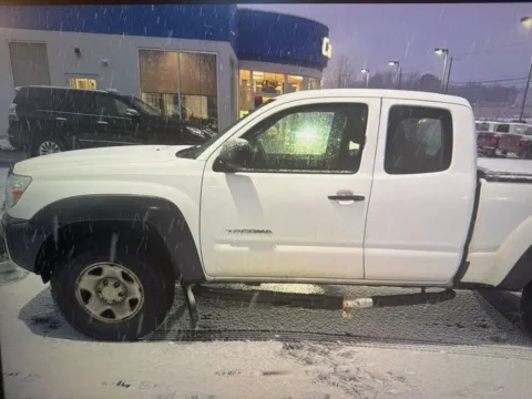 Photos of 2012 Toyota Tacoma for sale in Nashua, NH at CarFive Nashua, NH
