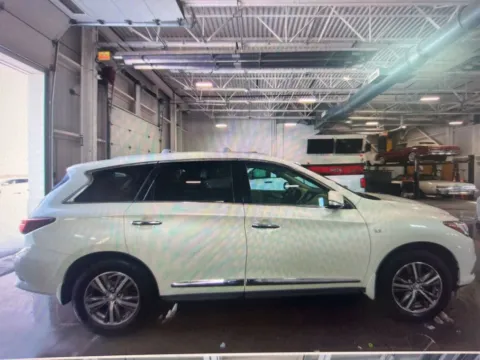 More photos of 2016 INFINITI QX60 at CarFive Nashua, NH, NH