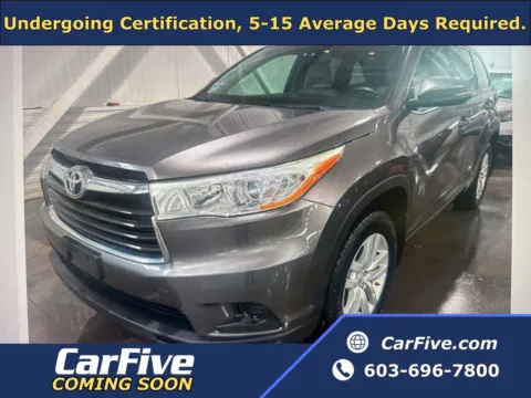 Gray 2014 Toyota Highlander LE V6 for sale in Nashua, NH