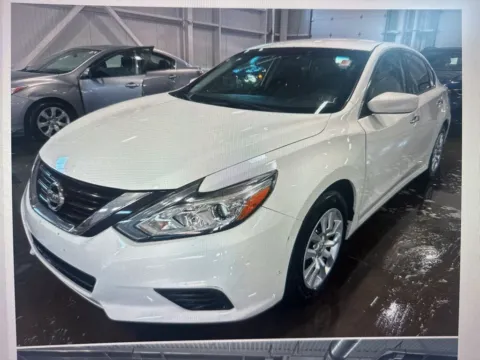 White 2017 Nissan Altima 2.5 S for sale in Nashua, NH