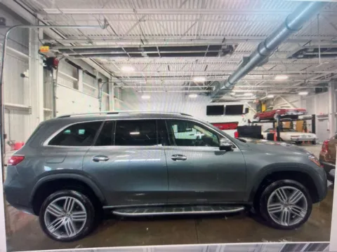 More photos of 2020 Mercedes-Benz GLS 450 at CarFive Nashua, NH, NH