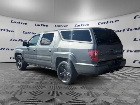Another view of 2009 Honda Ridgeline RTL for sale in Nashua, NH at CarFive Nashua, NH