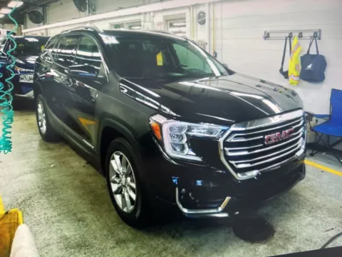 More photos of 2022 GMC Terrain SLT at CarFive Nashua, NH, NH