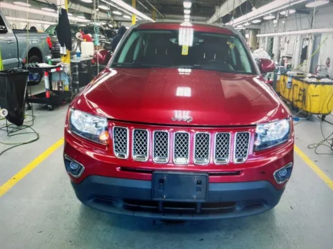 Photos of 2015 Jeep Compass Latitude for sale in Nashua, NH at CarFive Nashua, NH