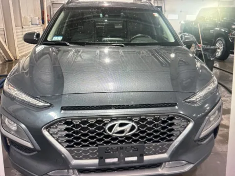 More photos of 2020 Hyundai Kona Limited at CarFive Nashua, NH, NH