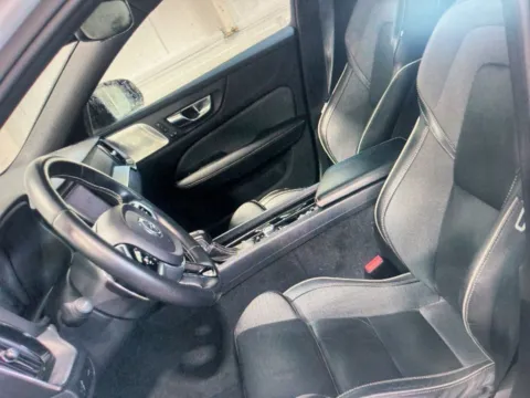 More photos of 2019 Volvo S60 T6 R-Design at CarFive Nashua, NH, NH