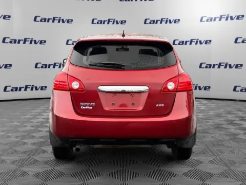 More photos of 2013 Nissan Rogue S at CarFive Nashua, NH, NH