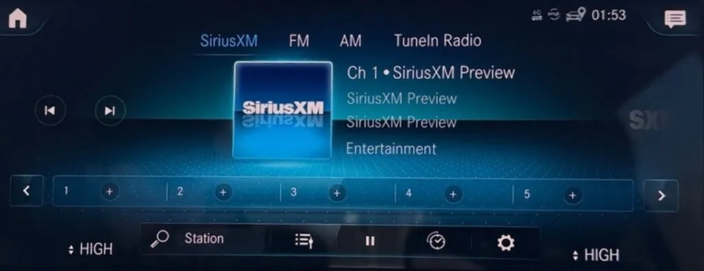 2022 Mercedes-Benz GLC GLC300 - Photo 23