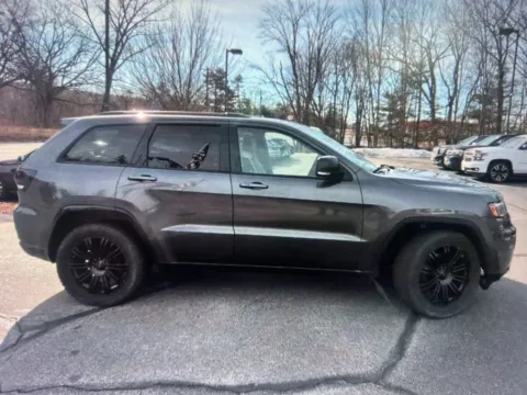 Another view of 2016 Jeep Grand Cherokee Limited for sale in Nashua, NH at CarFive Nashua, NH
