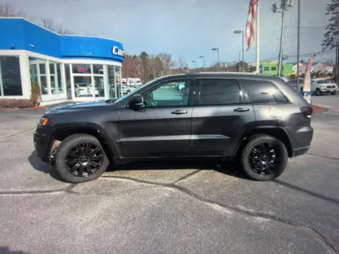 Photos of 2016 Jeep Grand Cherokee Limited for sale in Nashua, NH at CarFive Nashua, NH